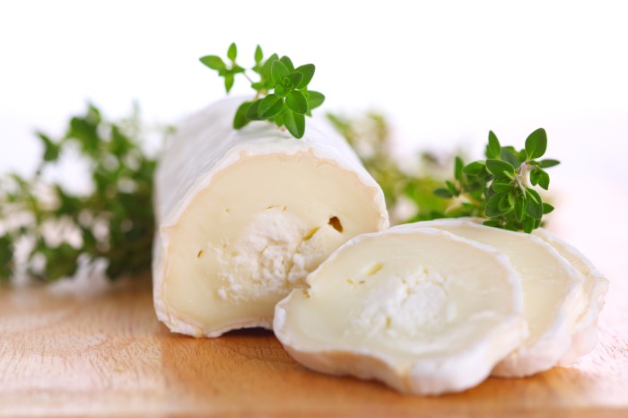 Goat cheese with fresh thyme
